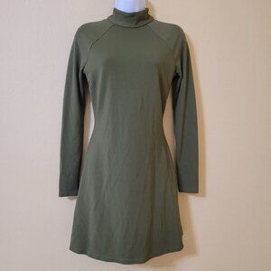 Fabletics Dress Womens Small Green Racquel‎ Back Twist Athleisure Boho Sporty